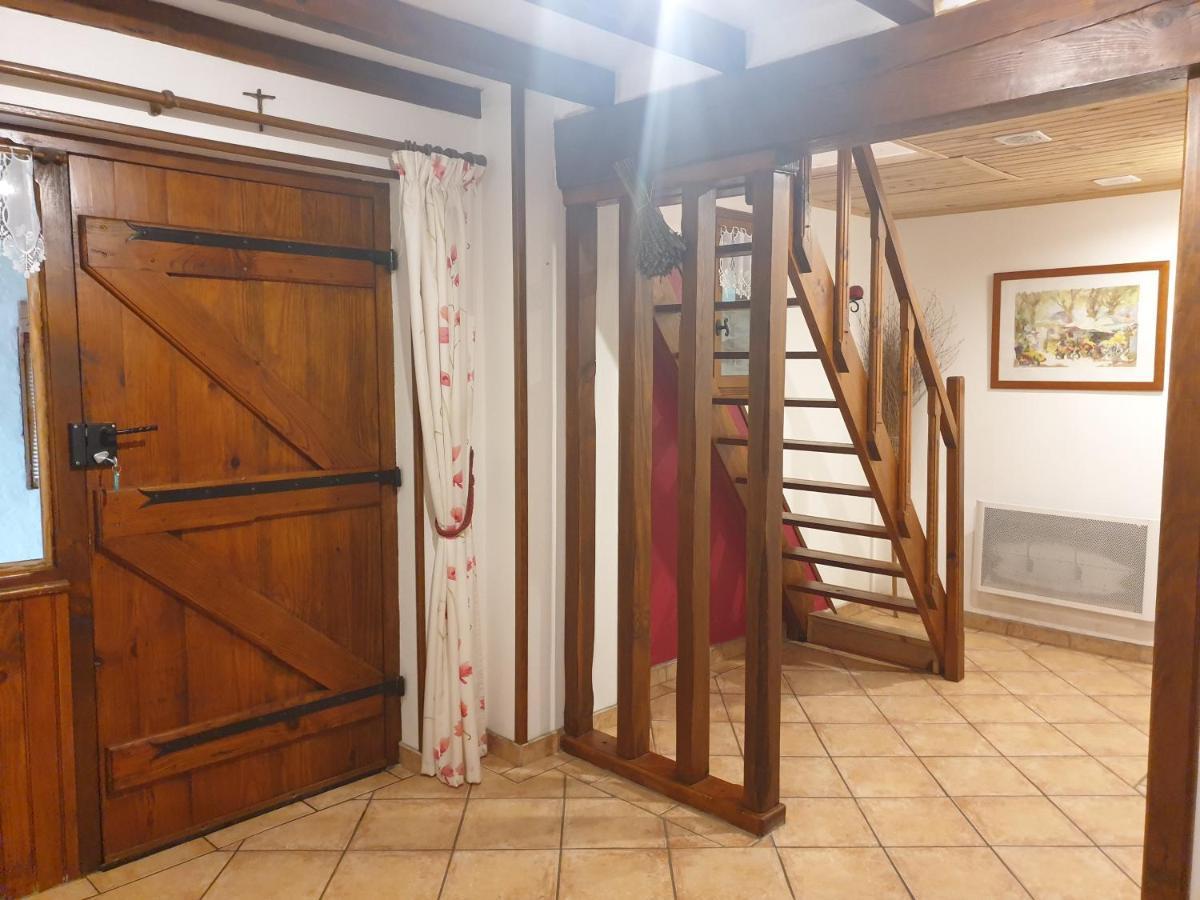 Вилла La Grange De Mombel Losse Экстерьер фото