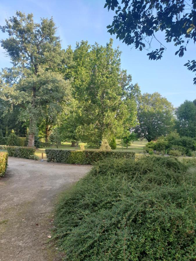 Вилла La Grange De Mombel Losse Экстерьер фото